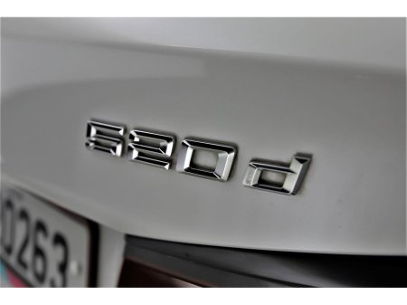 2021 BMW 5 Series - thumbnail 23