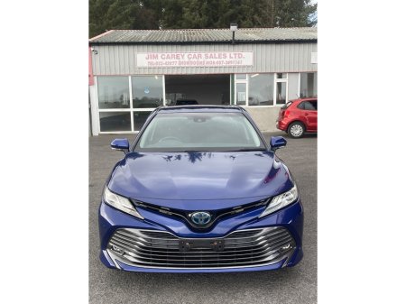 2017 Toyota Camry - thumbnail 2