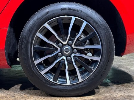 2019 Volvo V40 - thumbnail 11