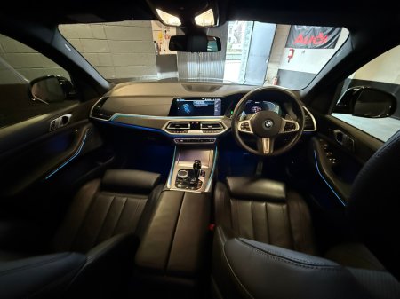 2022 BMW X5 xDrive45e M Sport €49,900 thumbnail