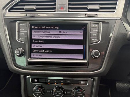 2017 Volkswagen Tiguan - thumbnail 13