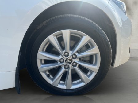 2025 Toyota Corolla - thumbnail 23