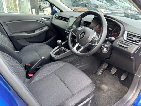 2022 Renault Clio DYNAMIQUE TCE 90 MY21.5 5 5DR €15,950 thumbnail