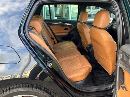 2014 Volkswagen Golf - thumbnail 10