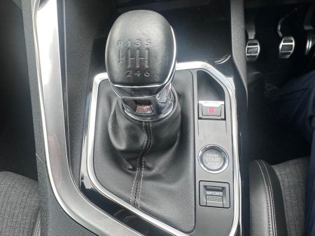 2019 Peugeot 3008 - thumbnail 28