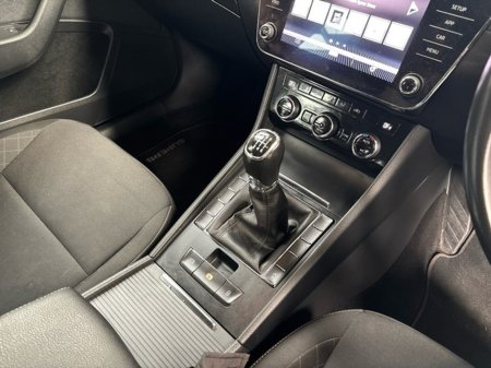 2021 Skoda Superb - thumbnail 13