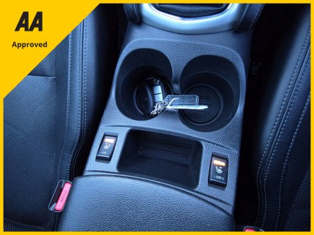 2016 Nissan Qashqai * LOW MILES * TOP SPEC * €11,995 thumbnail