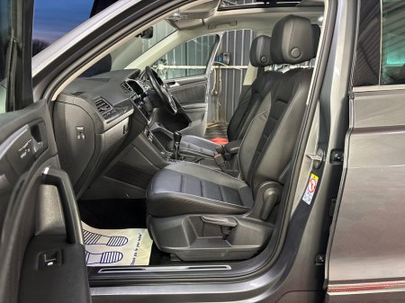 2020 Volkswagen Tiguan - thumbnail 18