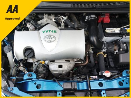 2016 Toyota Yaris ULTIMATE 1.3  PETROL AUTOMATIC LOW MILEAGE HIGH SPEC MULTIFUNCTION STEERING WHEEL ALLOY WHEELS LED HEADLIGHTS FACTORY IMMOBILISER PROXIMITY KEYS 2 FACTORY REMOTE KEYS 2 YEARS NCT 1 YEAR ROAD TAX €12,995 thumbnail