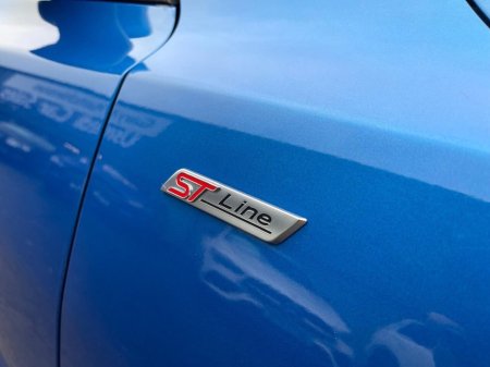 2024 Ford Focus 1.0T EcoBoost MHEV ST-Line X Hatchback 5dr Petrol Hybrid DCT Euro 6 (s/s) (155 ps) thumbnail