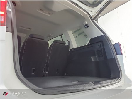 2021 Volkswagen Touran HIGHLINE 1.4 TSI (212) €30,945 thumbnail