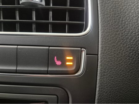 2016 Volkswagen Polo **HIGHLINE**AUTO**LEATHER/ALCANTARA SEATS**HEATED SEATS**ANDROID/APPLE MEDIA RADIO**DISTRONIC CRUISE CONTROL**LED HEADLAMPS**CLIMATE CONTROL**REVERSE CAMERA**AUTO LIGHTS**FOLDING MIRRORS**PADEL SHIFT* €13,899 thumbnail