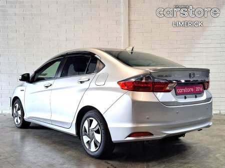 2016 Honda Grace DAA-GM4 4 DR AUTO €14,990 thumbnail