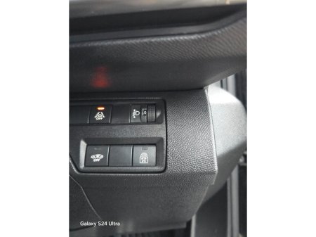 2023 Peugeot 3008 - thumbnail 16