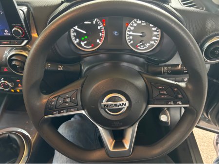 2021 Nissan Juke - thumbnail 10