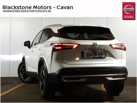 2025 Nissan Qashqai 1.3 PET MILD HYBRID SV PREMIUM €39,950