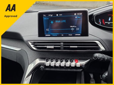 2020 Peugeot 3008 ALLURE * 1.5 DIESEL €17,900 thumbnail