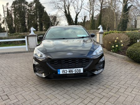 2019 Ford Focus - thumbnail 2