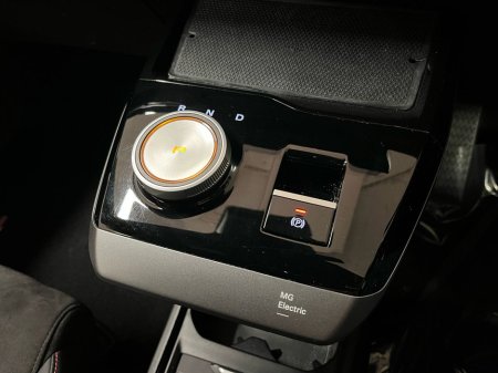 2024 MG 4 Xpower 64kWh 435BHP - Reversing Camera - Sat Nav - Climate Control - Heated Seats/Steering Wheel - Keyless Start - Apple CarPlay/Android Auto €28,950 thumbnail