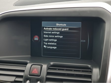 2016 Volvo XC60 SE NAV AUTOMATIC D4 190BHP NCT 02/28 FINANCE AVAILABLE @ €90 PER WEEK 2 KEYS/ FULL LEATHER/ BLUETOOTH/ PARKING SENSORS/ SAT NAV/ HISTORY CHECKED €16,900 thumbnail