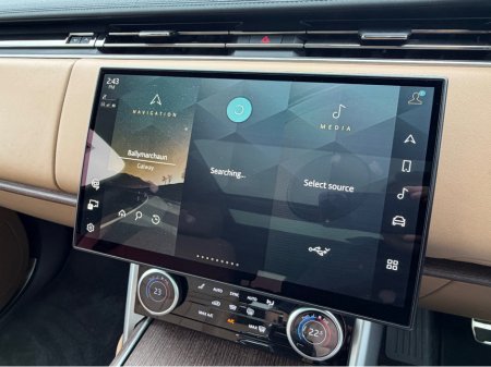 2023 Land Rover Range Rover - thumbnail 24