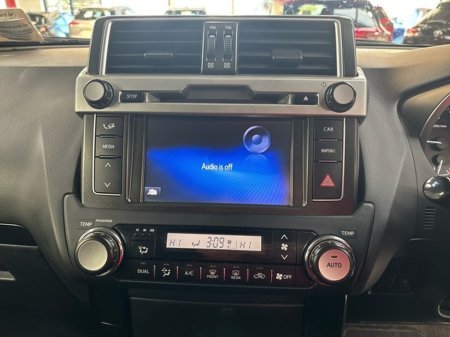 2016 Toyota Landcruiser - thumbnail 12