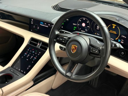 2022 Porsche Taycan - thumbnail 9