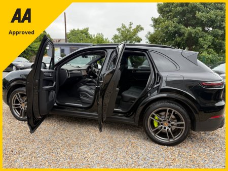 2023 Porsche Cayenne - thumbnail 15