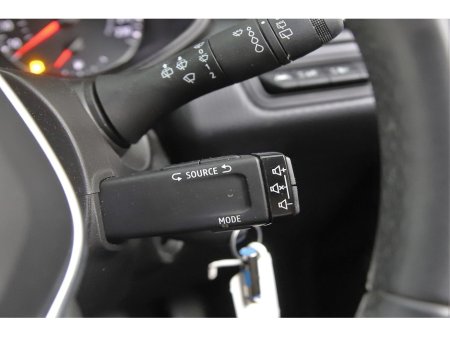 2022 Renault Clio - thumbnail 24