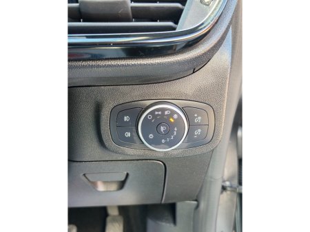 2018 Ford Fiesta - thumbnail 10