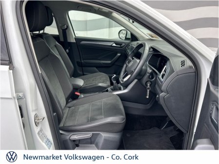 2023 Volkswagen T-Roc - thumbnail 7