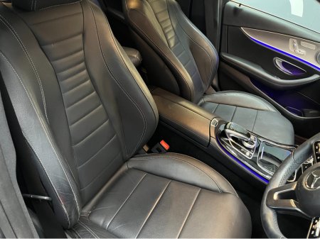 2018 Mercedes-Benz E Class 2018 MERCEDES-BENZ E220D AVANTGARDE 2.0 AUTOMATIC / CRUISE CONTROL / 360° PARKING CAMERA / ELECTRIC MEMORY HEATED FRONT AND REAR SEATS / PADDLE SHIFTERS / APPLE CARPLAY / AMBIENT LIGHTS thumbnail