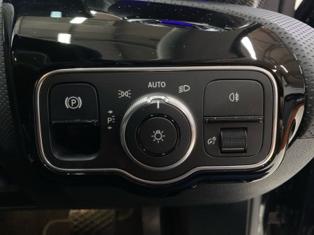 2025 Mercedes-Benz CLA Class CLA 180 Coupe Progressive Edition €50,950 thumbnail