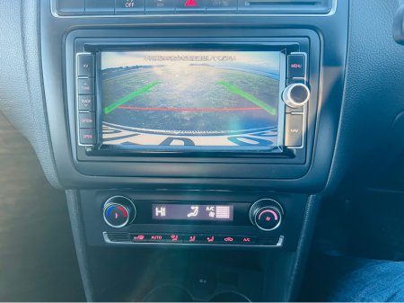 2015 Volkswagen Polo DBA-6RCJZ €11,950 thumbnail