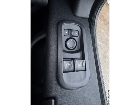 2020 Renault Master FWD LM35 DCI 135 BUSINE III PH2 MY19 €12,800 thumbnail