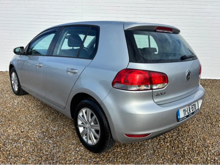 2011 Volkswagen Golf - thumbnail 3