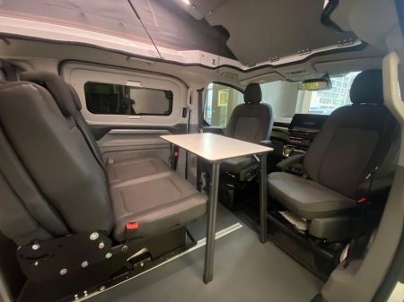 2025 Ford Tourneo Custom - thumbnail 12