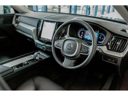 2023 Volvo XC60 - thumbnail 15