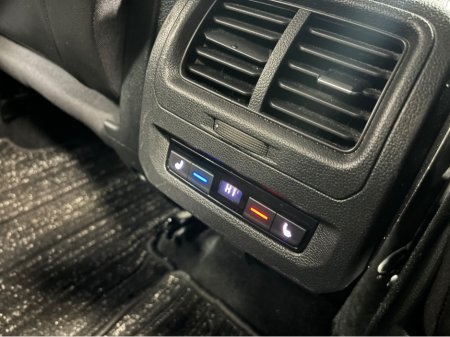 2020 Volkswagen Touran VOLKSWAGEN TOURAN 1.4 TSI DSG*7 SEATER*FRONT AND REAR HEATED SEATS*PARK ASSIST & CAMERA*ELECTRIC TAILGATE*LANE ASSIST*FINANCE AVAILABLE TRADE INS WELCOME* thumbnail