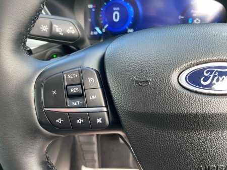 2023 Ford Kuga - thumbnail 10