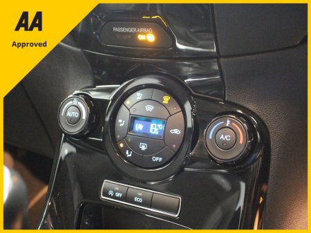 2016 Ford Fiesta - thumbnail 13