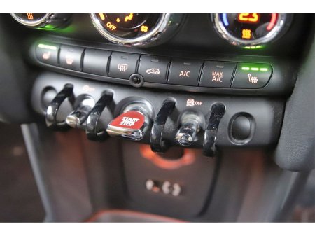 2017 MINI Hatch - thumbnail 21