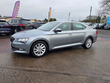 2019 Skoda Superb - thumbnail 5