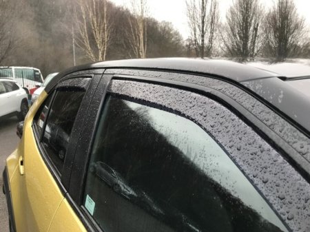 2023 Toyota Yaris Cross LUNA SPORT - GRANDONS €27,995 thumbnail