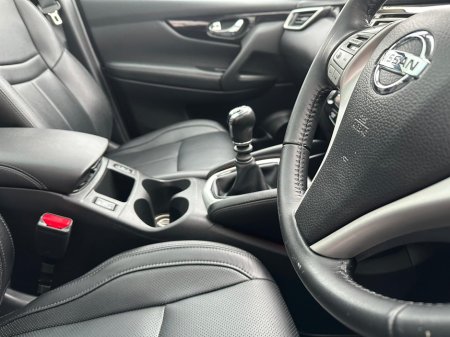 2017 Nissan Qashqai - thumbnail 17