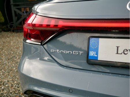 2024 Audi e-tron GT quattro - thumbnail 12