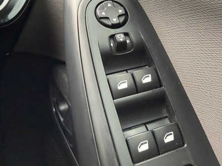 2014 Citroen C4 - thumbnail 12