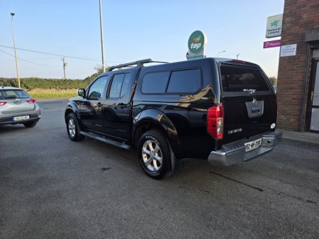 2015 Nissan Navara - thumbnail 3