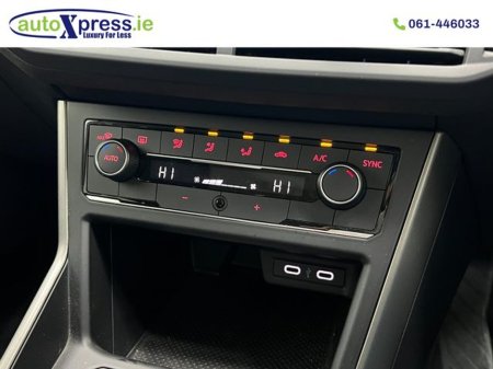 2021 Volkswagen Polo 1.0 TSI Automatic, Reversing camera LOW MILES €20,495 thumbnail