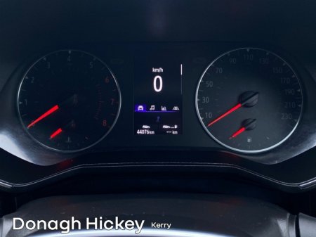 2021 Renault Clio Dynamique TCe 100 €15,900 thumbnail